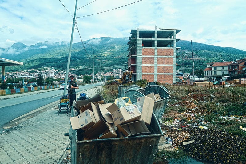 Heiko Gärtner im Slum in Albanien